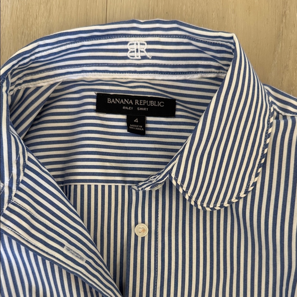 Banana Republic Riley Striped Shirt - Picture 2 of 3